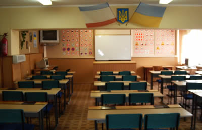обладнані згідно норм, встановлених наказом Мін. освіти № 22 – 1994.